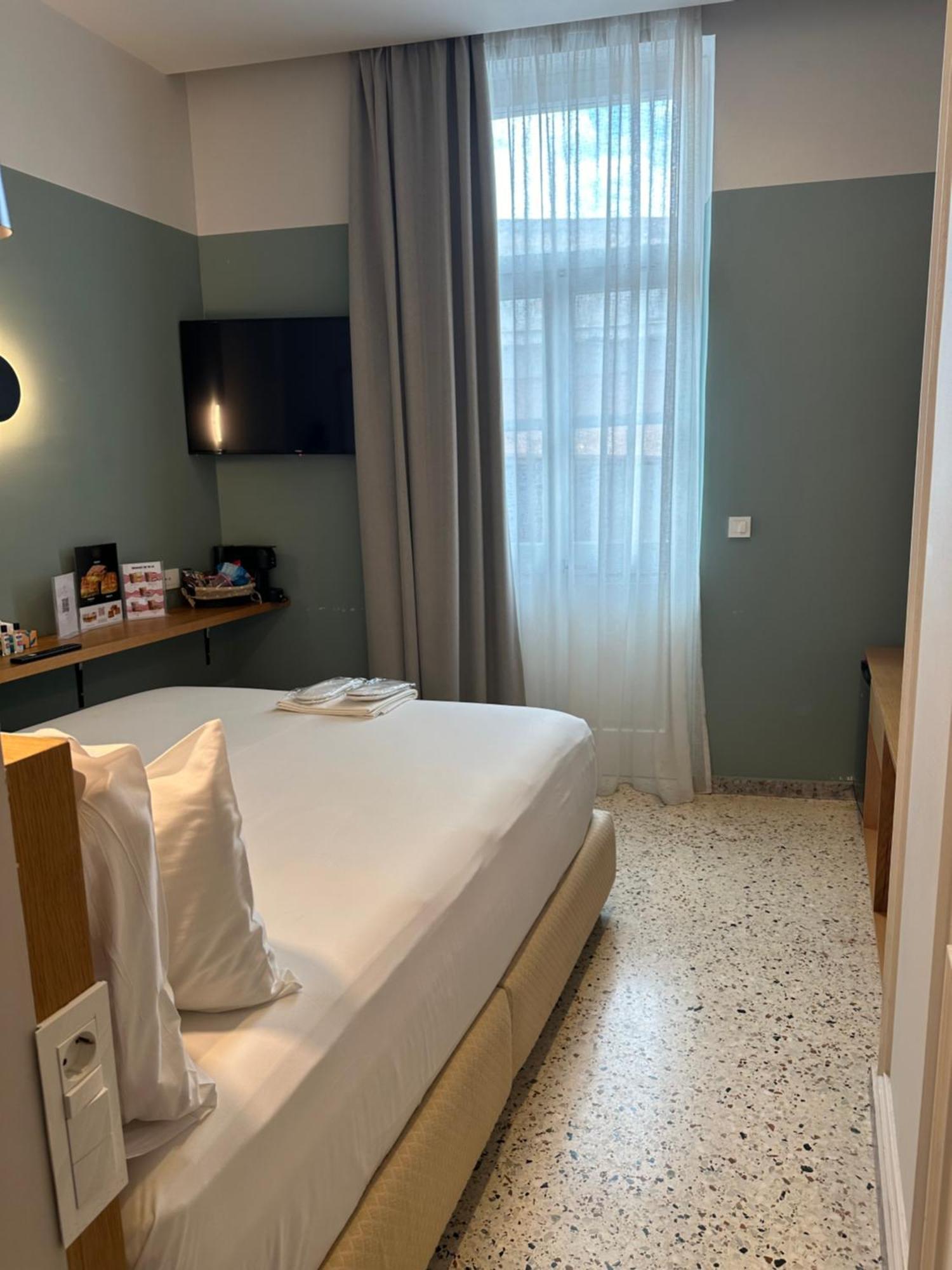 Belle Athenes - Luxury Rooms At Monastiraki Railway Station Eksteriør bilde